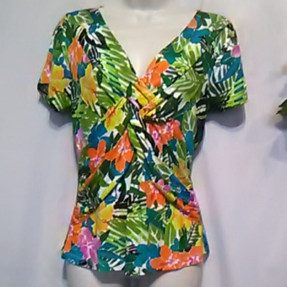 V neck S colorful stretchy Cable & Guage Top